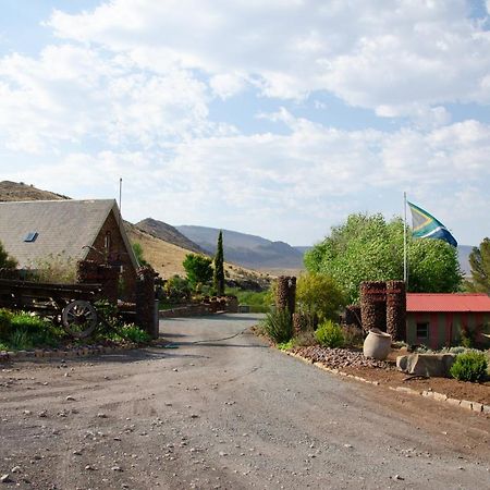 Desert Dew Guest House Hutchinson Екстер'єр фото
