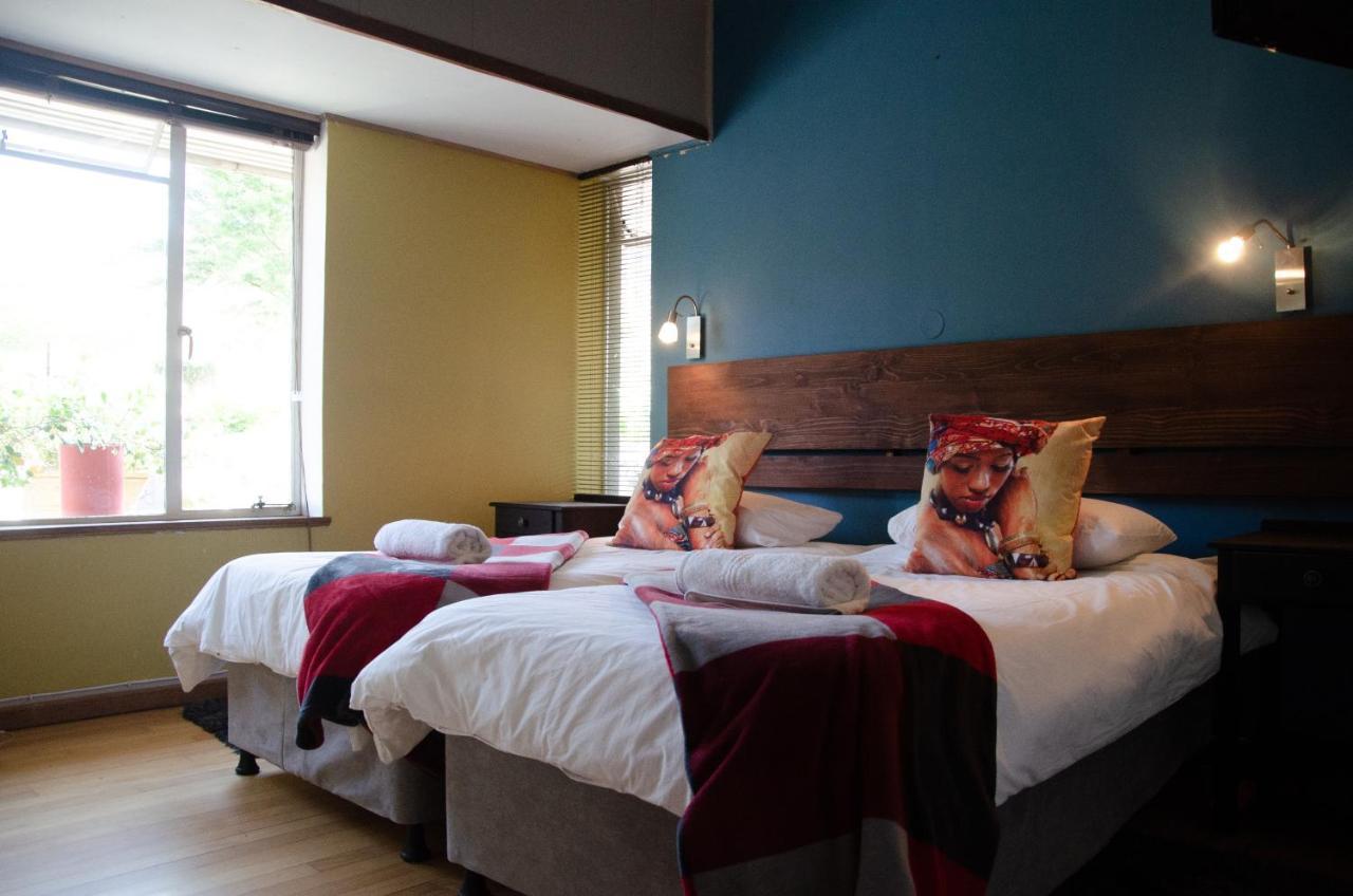 Desert Dew Guest House Hutchinson Екстер'єр фото