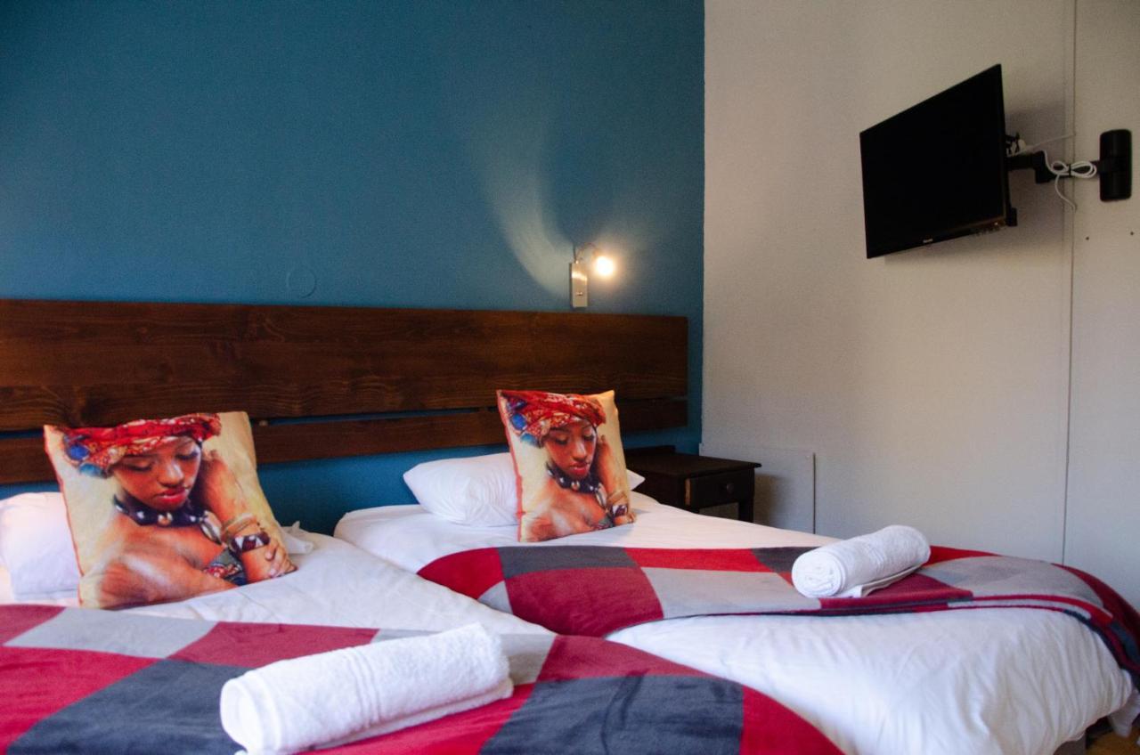 Desert Dew Guest House Hutchinson Екстер'єр фото